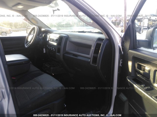 1C6RD7FT0CS326595 - 2012 DODGE RAM 1500 ST SILVER photo 5