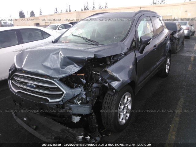 MAJ3P1TE5JC202098 - 2018 FORD ECOSPORT SE GRAY photo 2