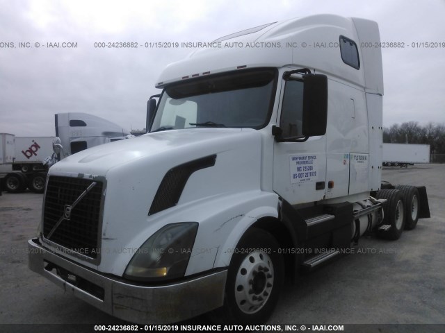 4V4NC9GH17N450898 - 2007 VOLVO VN Unknown photo 2