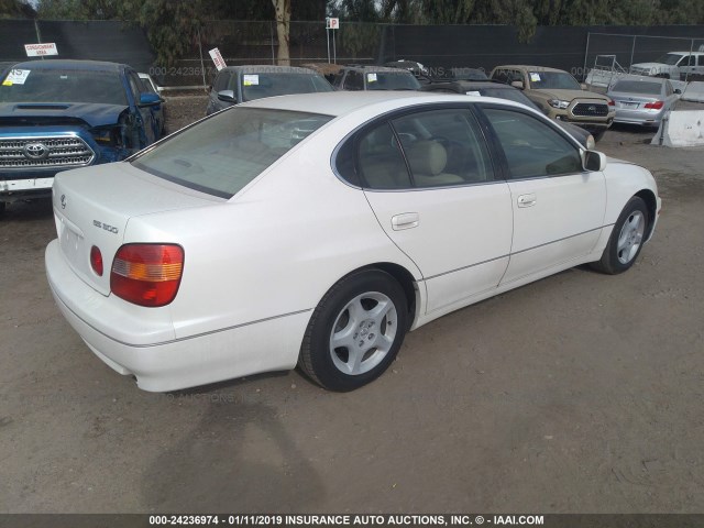 JT8BD68S0X0055918 - 1999 LEXUS GS 300 WHITE photo 4