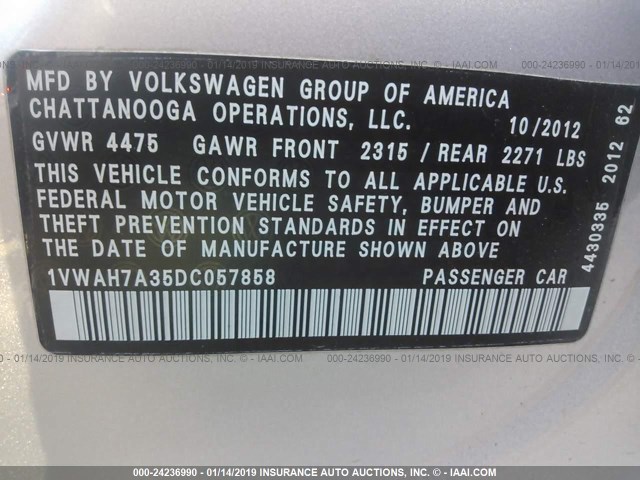 1VWAH7A35DC057858 - 2013 VOLKSWAGEN PASSAT S SILVER photo 9