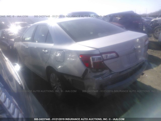 4T4BF1FK4ER348360 - 2014 TOYOTA CAMRY L/SE/LE/XLE Gümüş foto 3