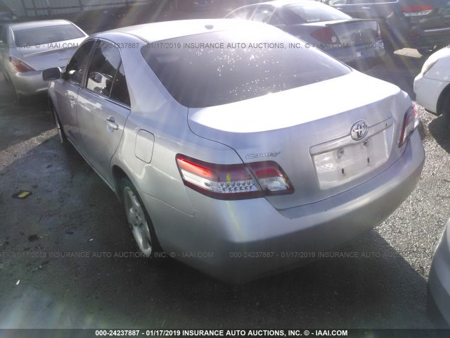 4T1BF3EK9BU712467 - 2011 TOYOTA CAMRY SE/LE/XLE 银色 照片 3