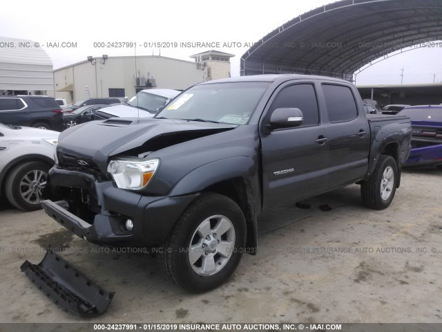 3TMJU4GN1FM174697 - 2015 TOYOTA TACOMA DOUBLE CAB PRERUNNER GRAY photo 2