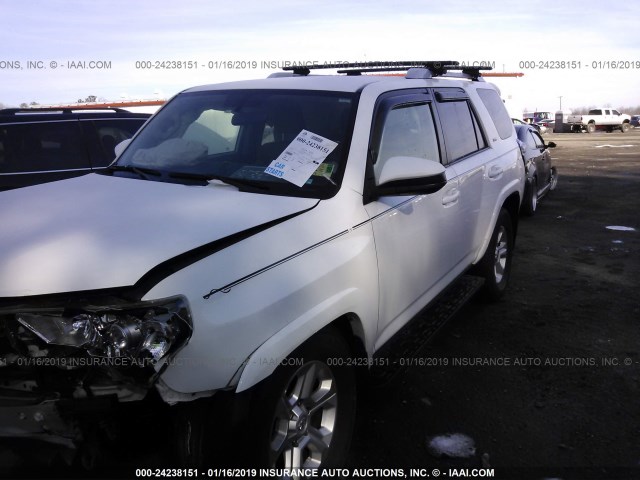 JTEBU5JR0E5154043 - 2014 TOYOTA 4RUNNER SR5/LIMITED/TRAIL WHITE photo 2