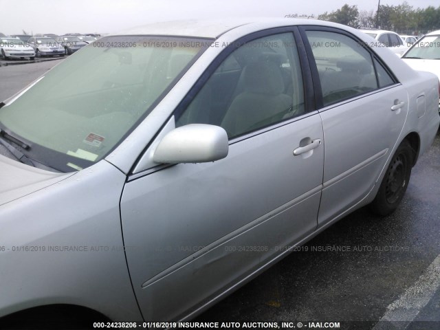 4T1BE32K03U751392 - 2003 TOYOTA CAMRY LE/XLE/SE SILVER photo 6