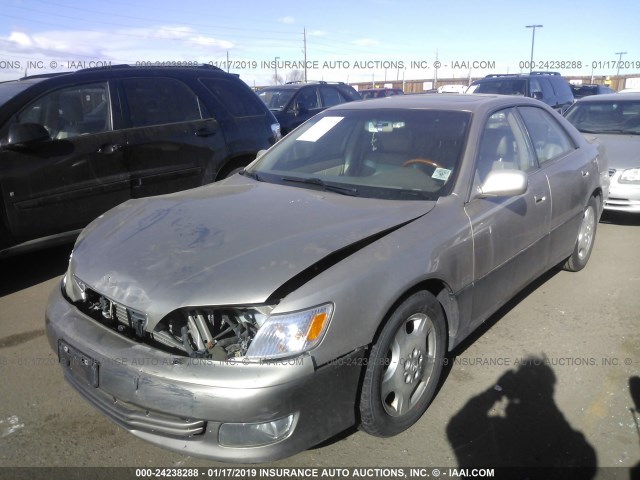 JT8BF28G3Y5093422 - 2000 LEXUS ES 300 GRAY photo 2