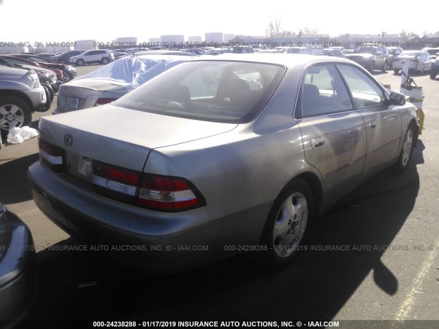 JT8BF28G3Y5093422 - 2000 LEXUS ES 300 GRAY photo 4