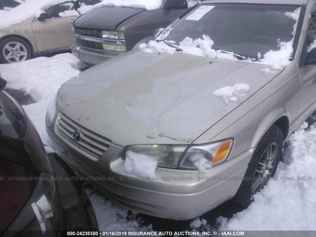 4T1BG22K6VU036107 - 1997 TOYOTA CAMRY CE/LE/XLE GOLD photo 6