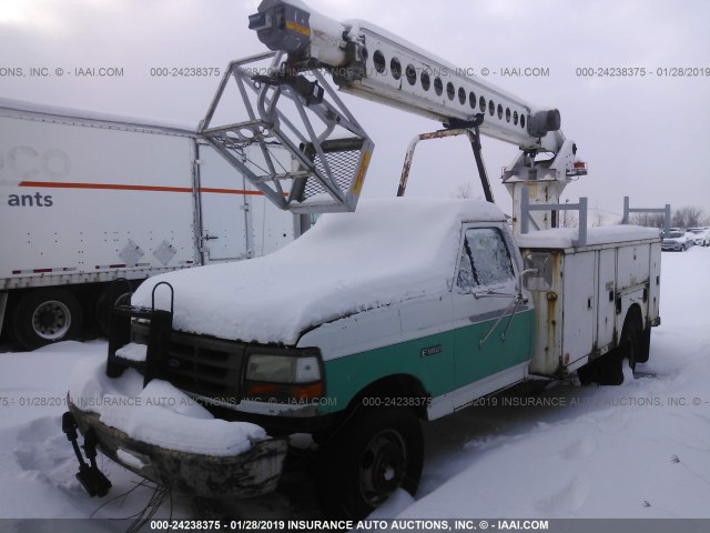 3FELF47G7VMA65042 - 1997 FORD F SUPER DUTY WHITE photo 2