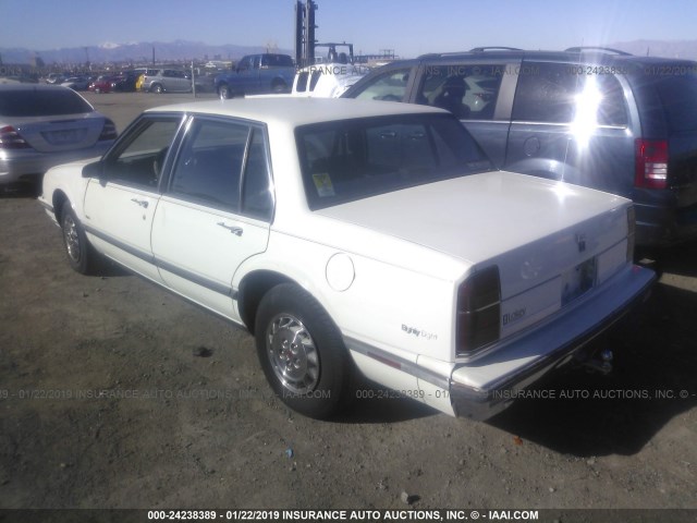 1G3HN54C5KH309795 - 1989 OLDSMOBILE DELTA 88 ROYALE WHITE photo 3