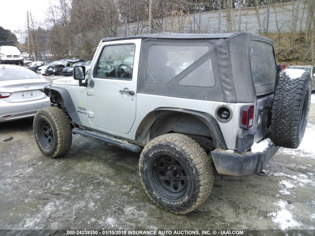 1J4AA2D15AL173202 - 2010 JEEP WRANGLER SPORT SILVER photo 3