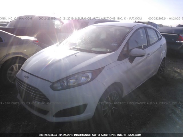 3FADP4AJ8FM171974 - 2015 FORD FIESTA S WHITE photo 2