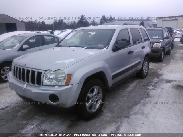 1J4GR48K95C674584 - 2005 JEEP GRAND CHEROKEE LAREDO/COLUMBIA/FREEDOM ვერცხლისფერი ფოტო 2