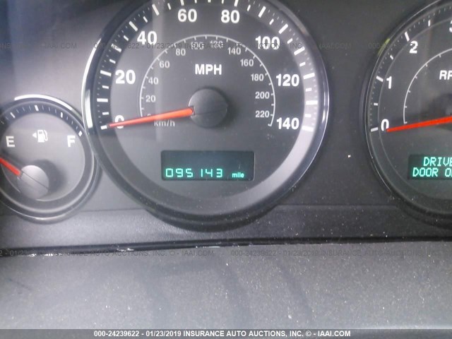 1J4GR48K95C674584 - 2005 JEEP GRAND CHEROKEE LAREDO/COLUMBIA/FREEDOM ვერცხლისფერი ფოტო 7