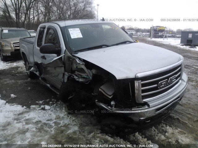 1GTR1VE05DZ406836 - 2013 GMC SIERRA C1500 SLE SILVER photo 1