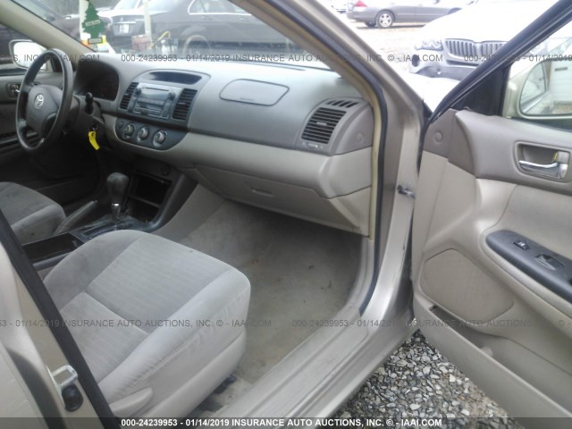 4T1BE32K66U131327 - 2006 TOYOTA CAMRY LE/XLE/SE GOLD photo 5