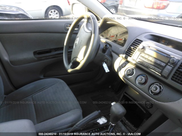 4T1BE30K06U739041 - 2006 TOYOTA CAMRY LE/XLE/SE GRAY photo 5