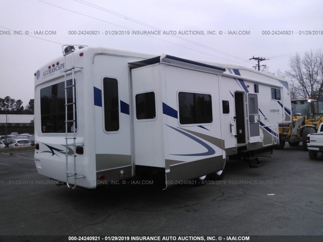 1KB3D1S259W178444 - 2009 HOLIDAY RAMBLER RAMBLER TRV  Белый фото 4