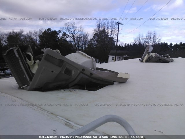 1KB3D1S259W178444 - 2009 HOLIDAY RAMBLER RAMBLER TRV  Белый фото 6