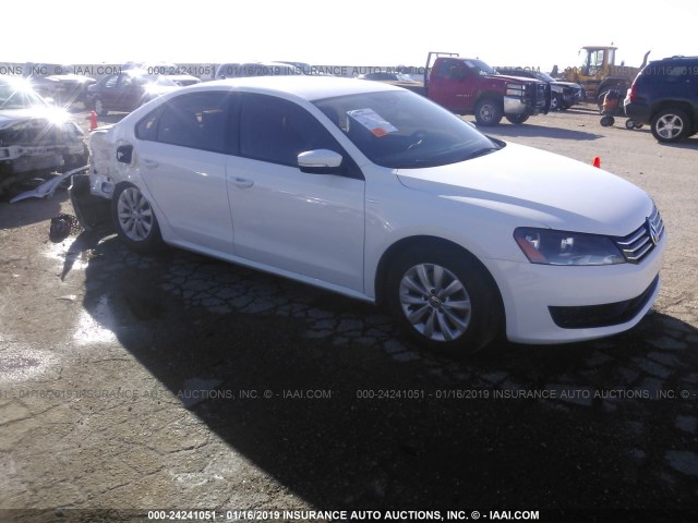 1VWAT7A31FC002907 - 2015 VOLKSWAGEN PASSAT S WHITE photo 1