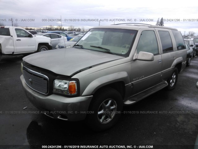 1GYEK13R3YR128458 - 2000 CADILLAC ESCALADE Champagne photo 2