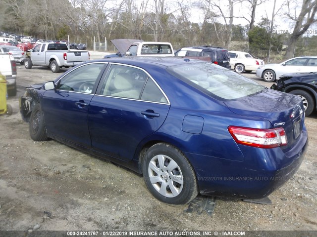 4T1BF3EK0BU628876 - 2011 TOYOTA CAMRY SE/LE/XLE 蓝色 照片 3