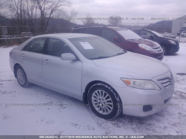 4T4BF3EK4AR046624 - 2010 TOYOTA CAMRY SE/LE/XLE 银色 照片 1