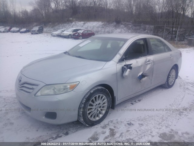 4T4BF3EK4AR046624 - 2010 TOYOTA CAMRY SE/LE/XLE 银色 照片 2
