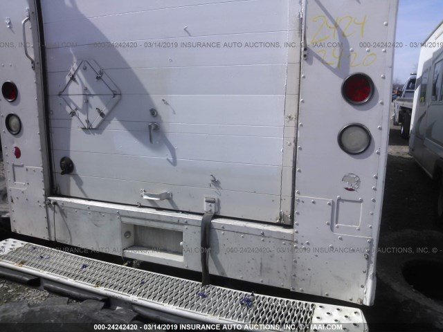 4UZA4FF47VC646448 - 1997 FREIGHTLINER CHASSIS M LINE WALK-IN VAN Unknown photo 8