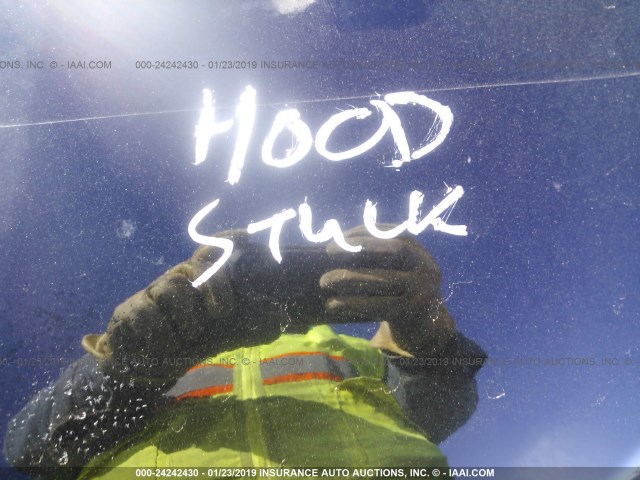 4T1BF1FK3HU634943 - 2017 TOYOTA CAMRY LE/XLE/SE/XSE BLACK photo 10