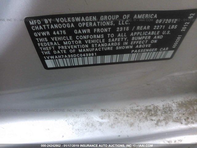 1VWAH7A30DC043981 - 2013 VOLKSWAGEN PASSAT S SILVER photo 9