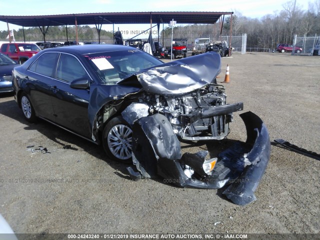 4T4BF1FK3DR327546 - 2013 TOYOTA CAMRY L/SE/LE/XLE 灰色 照片 1