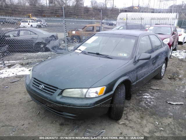 4T1BG22K9XU921615 - 1999 TOYOTA CAMRY CE/LE/XLE GREEN photo 2