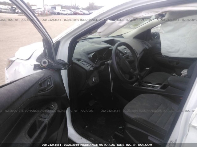 1FMCU0F75JUA94601 - 2018 FORD ESCAPE S WHITE photo 5