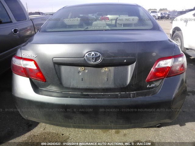 4T4BE46K88R020805 - 2008 TOYOTA CAMRY CE/LE/XLE/SE GRAY photo 6