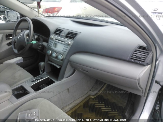 4T1BE46K37U103969 - 2007 TOYOTA CAMRY NEW GENERAT CE/LE/XLE/SE SILVER photo 5