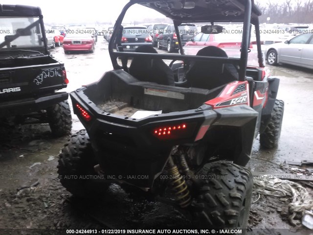 3NSVBE876FF379772 - 2015 POLARIS RZR S 900 EPS RED photo 4