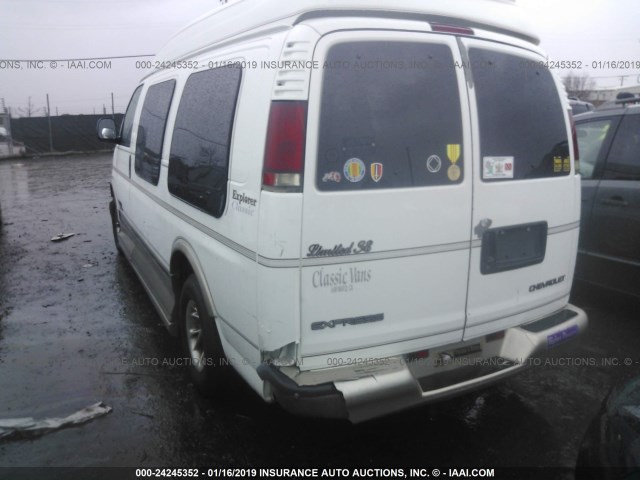 1GBFG15R2Y1269372 - 2000 CHEVROLET EXPRESS G1500  WHITE photo 3