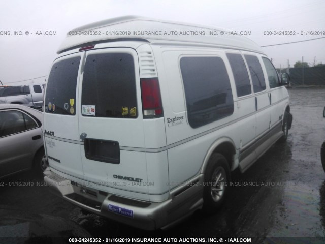 1GBFG15R2Y1269372 - 2000 CHEVROLET EXPRESS G1500  WHITE photo 4