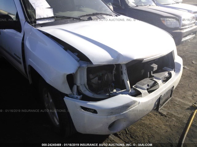 1GKDT13S962268896 - 2006 GMC ENVOY WHITE photo 6