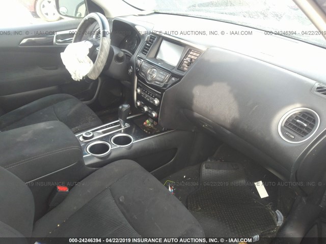 5N1AR2MM6DC636828 - 2013 NISSAN PATHFINDER S/SV/SL/PLATINUM SILVER photo 5