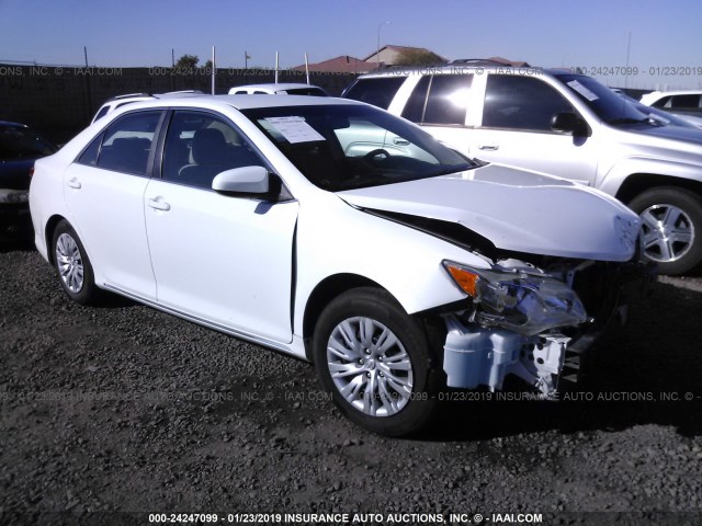 4T4BF1FK3ER377431 - 2014 TOYOTA CAMRY L/SE/LE/XLE 白色 照片 1