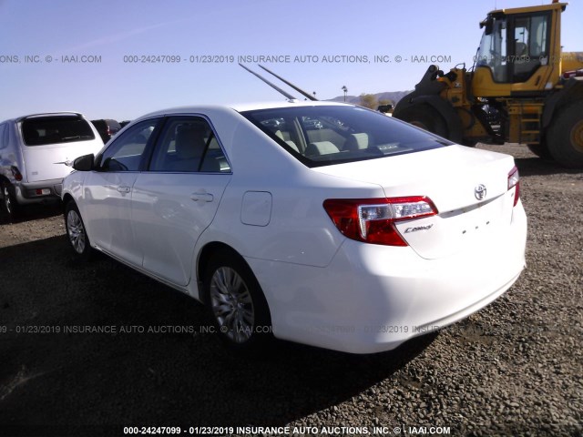 4T4BF1FK3ER377431 - 2014 TOYOTA CAMRY L/SE/LE/XLE 白色 照片 3