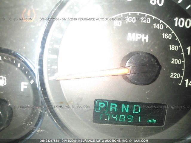 1J8HH48N56C157073 - 2006 JEEP COMMANDER BROWN photo 7