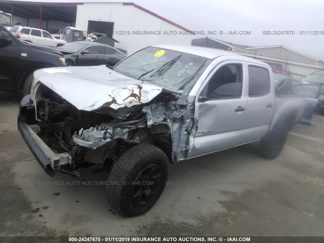 3TMJU62N28M061590 - 2008 TOYOTA TACOMA DOUBLE CAB PRERUNNER SILVER photo 2