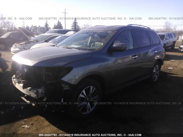 5N1DR2MM9HC673813 - 2017 NISSAN PATHFINDER S/SV/SL/PLATINUM GRAY photo 2