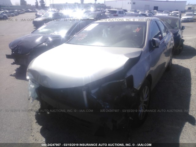 4T1BF1FK5FU893656 - 2015 TOYOTA CAMRY LE/XLE/SE/XSE GOLD photo 2