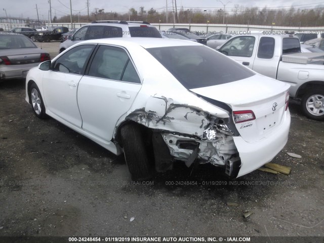 4T1BF1FK7CU136379 - 2012 TOYOTA CAMRY SE/LE/XLE 白色 照片 3