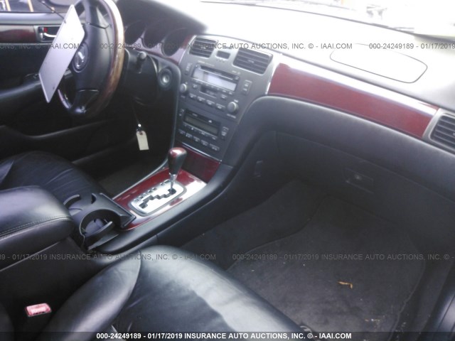 JTHBF30G725003018 - 2002 LEXUS ES 300 BLACK photo 5